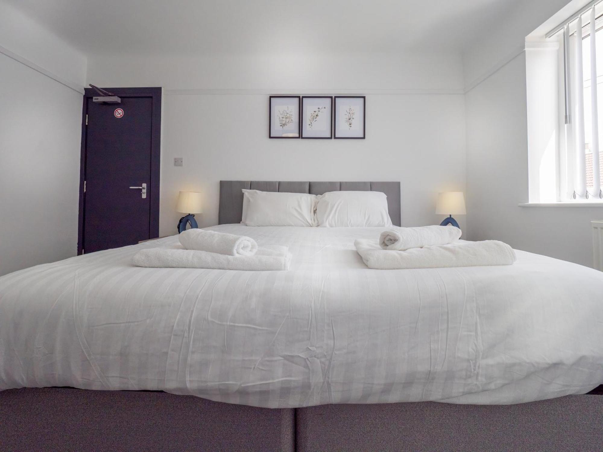 3Br Haven Retreat In Wallasey With Free Street Parking Luaran gambar