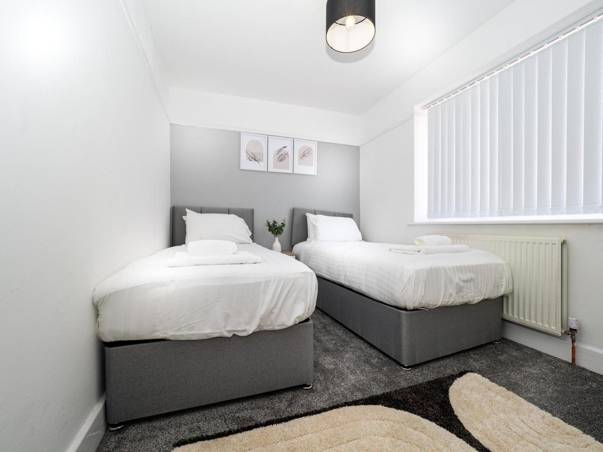 3Br Haven Retreat In Wallasey With Free Street Parking Luaran gambar