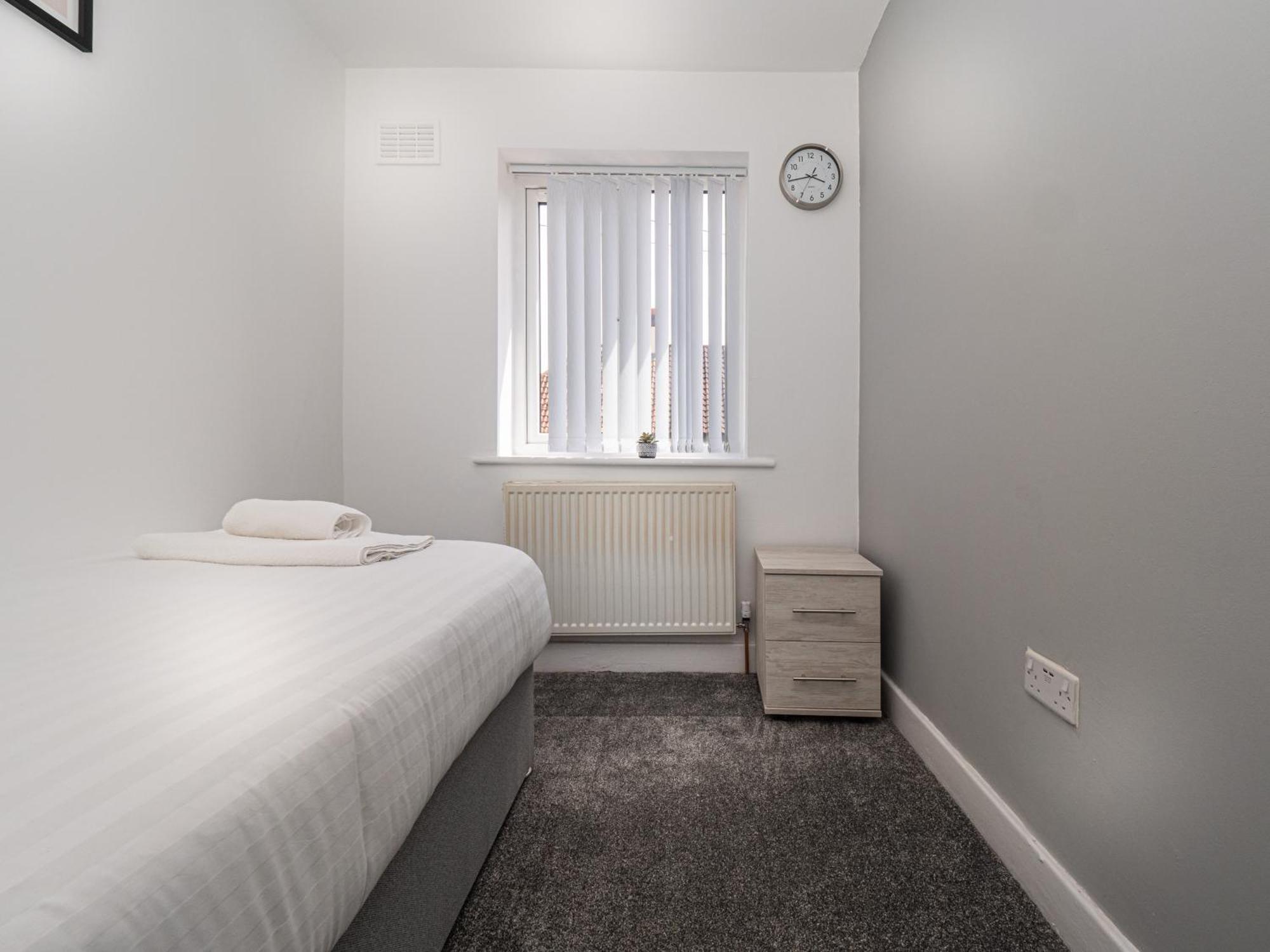 3Br Haven Retreat In Wallasey With Free Street Parking Luaran gambar