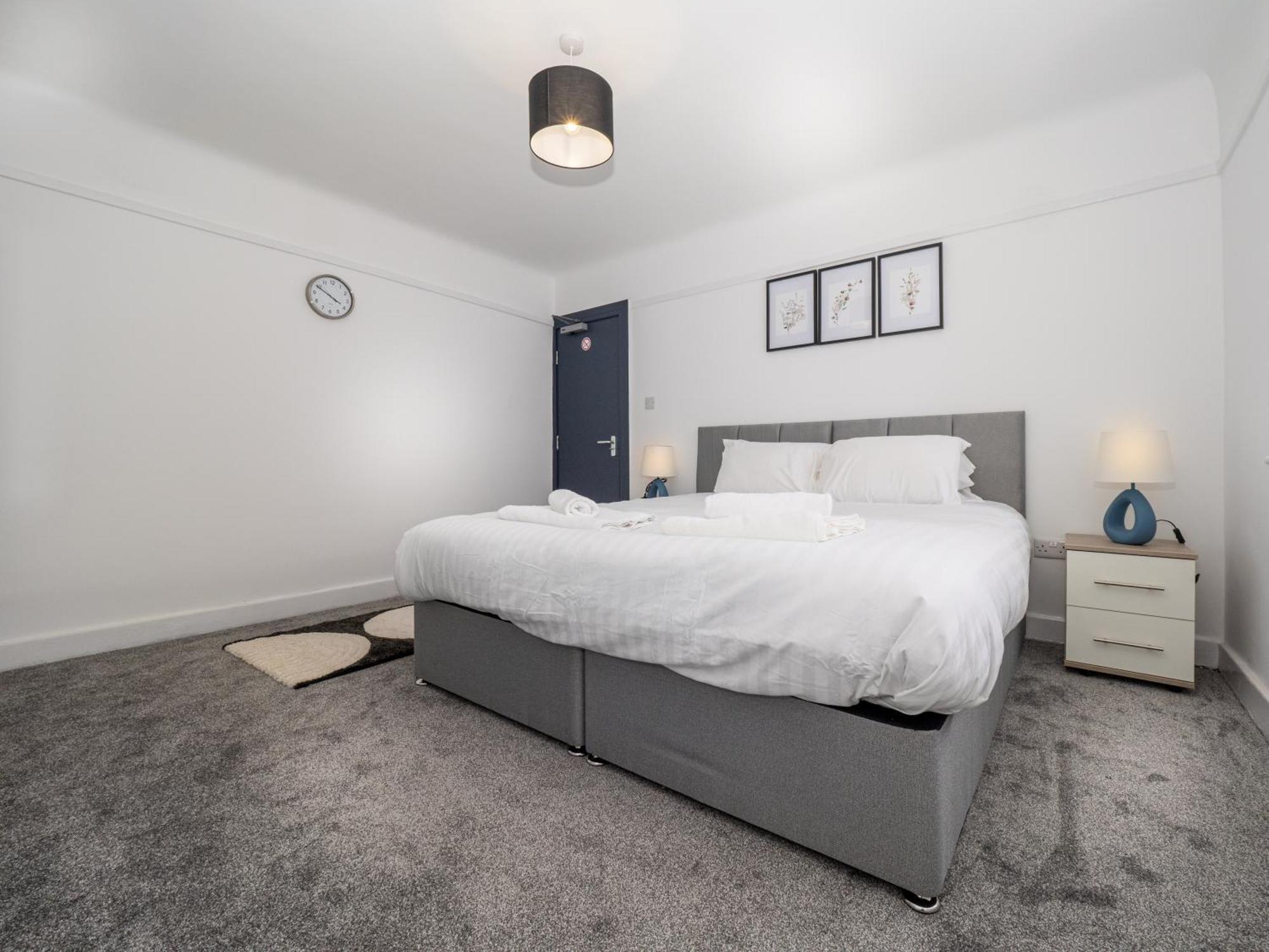 3Br Haven Retreat In Wallasey With Free Street Parking Luaran gambar