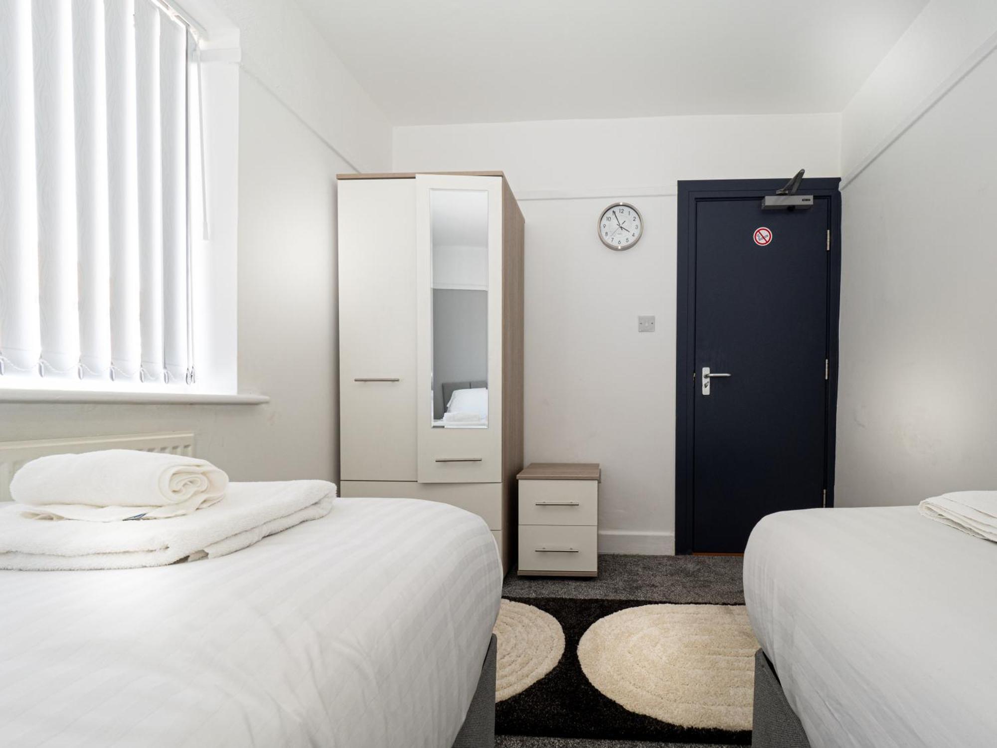 3Br Haven Retreat In Wallasey With Free Street Parking Luaran gambar